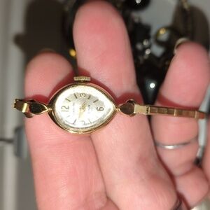 Vintage ladies Elgin Starlite 17 watch
